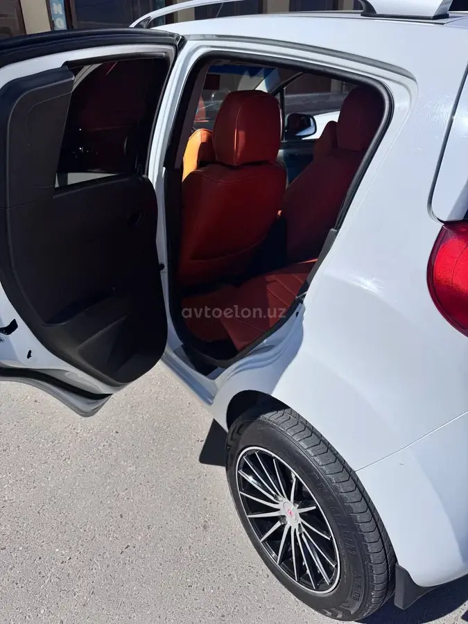 Chevrolet Spark 2017 — 6