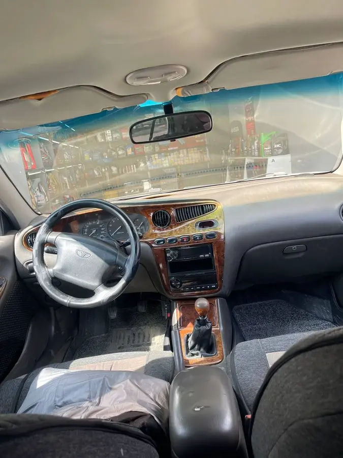 Daewoo Leganza — 3