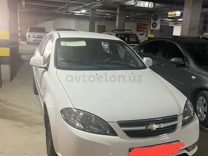 Белый Chevrolet Gentra, 1 позиция 2023 года, КПП Механика, в Ташкент за 12 000 y.e. id5042569