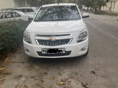Белый Chevrolet Cobalt, 4 позиция 2022 года, КПП Автомат, в Ташкент за 12 700 y.e. id4970014