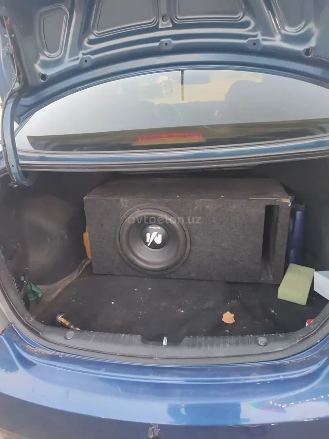 Hyundai Accent — 2