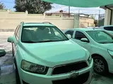 Белый Chevrolet Captiva, 2 позиция 2012 года, КПП Механика, в Самарканд за 10 700 y.e. id6532219, Фото №1