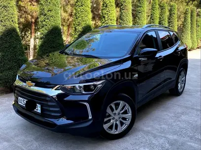 Тё̀мно-си́ний Chevrolet Tracker, 3 позиция 2022 года, КПП Автомат, в Ташкент за 15 499 y.e. id5218856