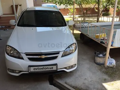 Oq Chevrolet Gentra, 1 pozitsiya 2015 yil, КПП Mexanika, shahar Toshkent uchun 9 200 у.е. id5135959