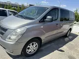Серебристый Hyundai Starex 2013 года, КПП Механика, в Бухара за 12 000 y.e. id6358178, Фото №1