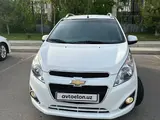 Белый Chevrolet Spark, 4 позиция 2021 года, КПП Автомат, в Ташкент за 9 700 y.e. id5211310, Фото №1