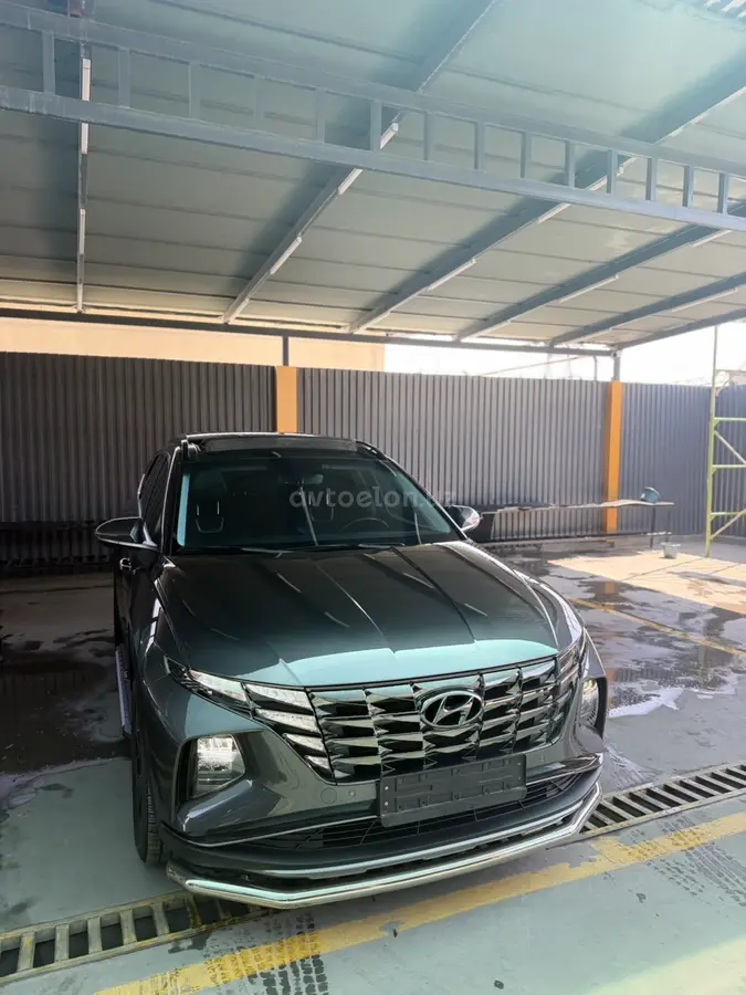 Hyundai Tucson — 10