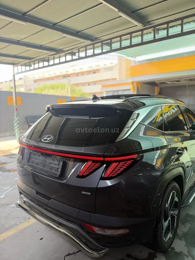 Hyundai Tucson — 2