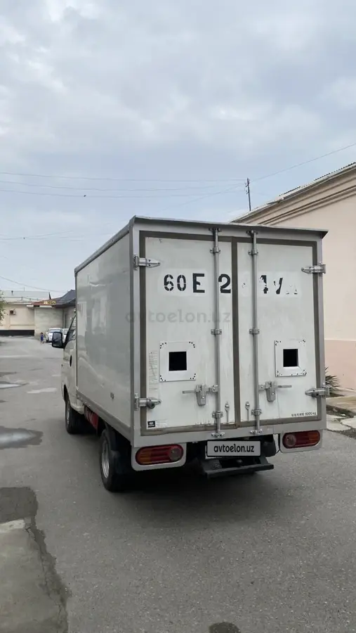 Hyundai Porter 2013 — 2