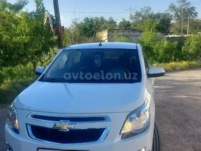 Белый Chevrolet Cobalt, 4 позиция 2022 года, КПП Автомат, в Термез за ~11 947 y.e. id5200028