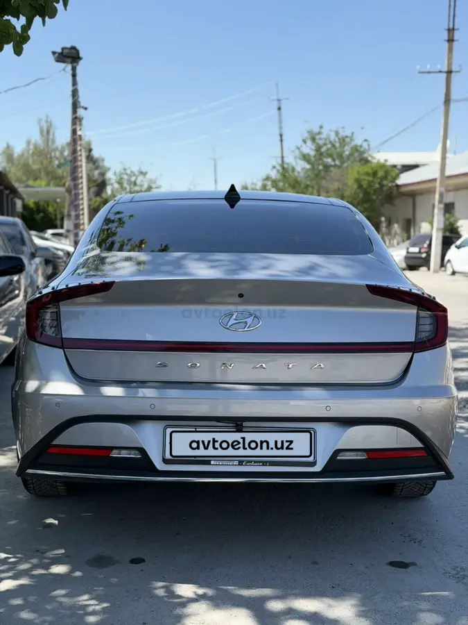 Hyundai Sonata — 2