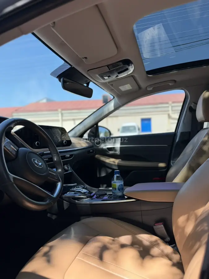 Hyundai Sonata — 3