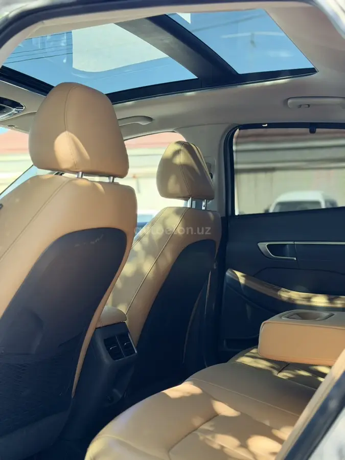 Hyundai Sonata — 4