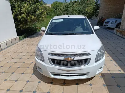Белый Chevrolet Cobalt, 4 позиция 2024 года, КПП Автомат, в Бухара за 12 700 y.e. id5227050