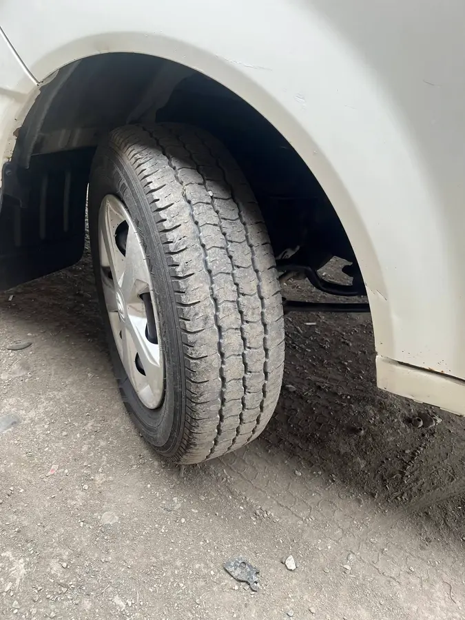 Hyundai Porter — 4