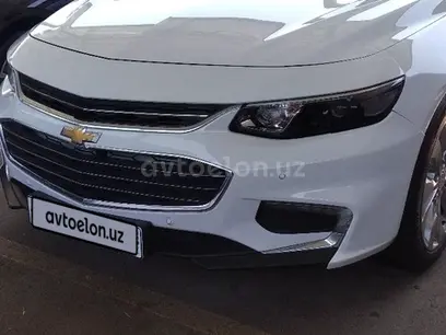 Белый Chevrolet Malibu 2 2017 года, КПП Автомат, в Ташкент за 19 000 y.e. id5111901