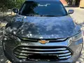 Мокрый асфальт Chevrolet Tracker, 3 позиция 2021 года, в Навои за 15 800 y.e. id6442194