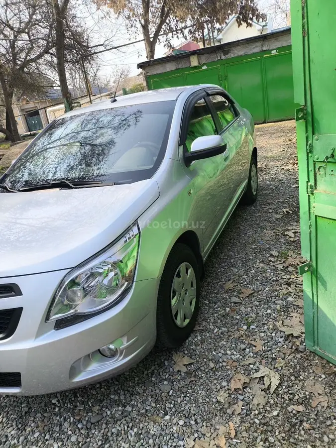 Chevrolet Cobalt 2013 — 2