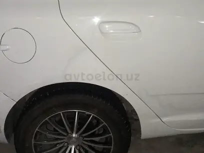Белый Chevrolet Cobalt, 4 позиция 2014 года, КПП Автомат, в Ташкент за 10 000 y.e. id4966502