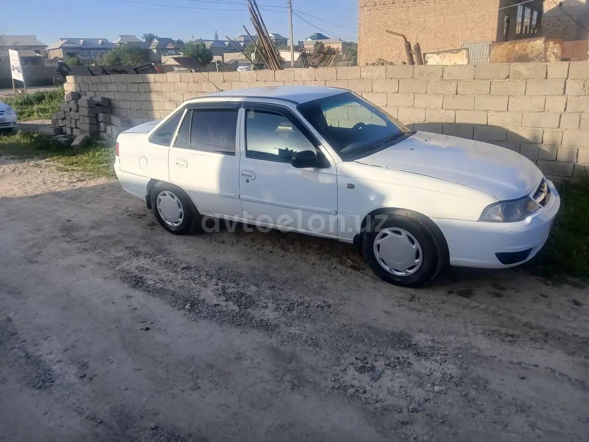 Daewoo Nexia II — 3