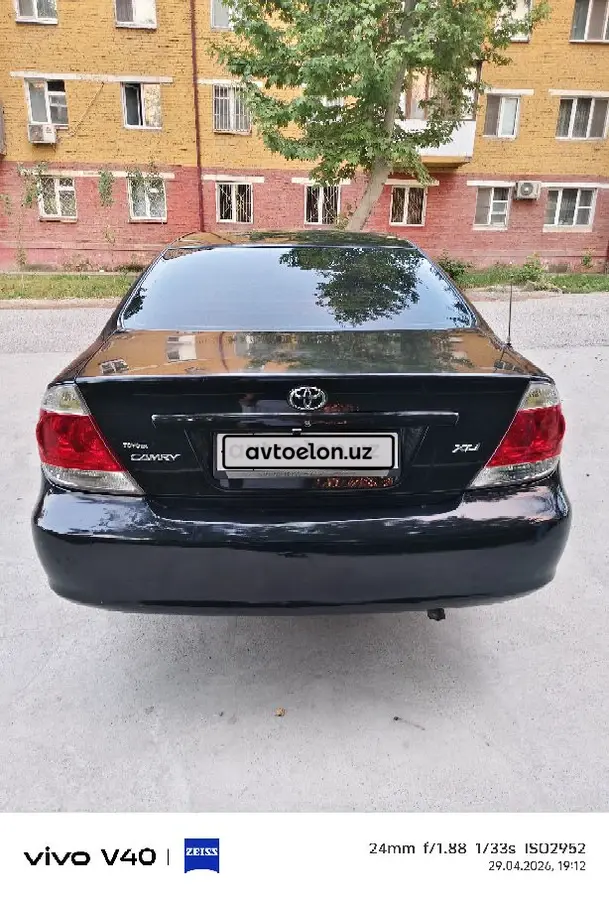 Toyota Camry — 2