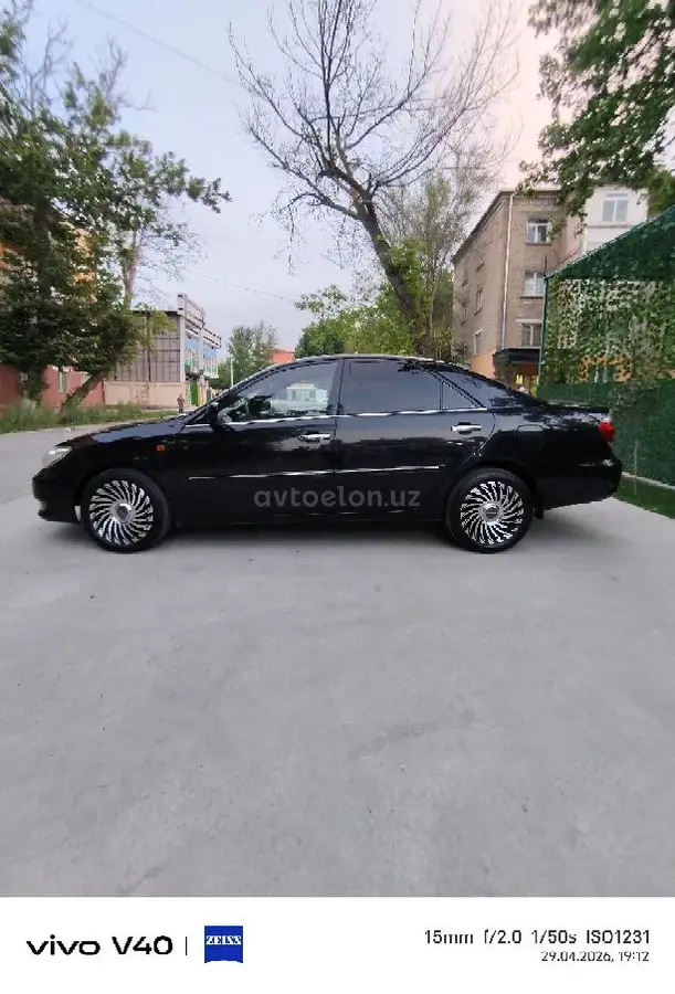 Toyota Camry — 3