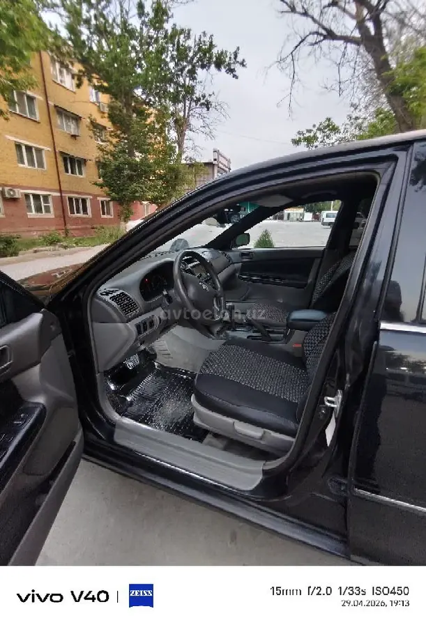 Toyota Camry — 6