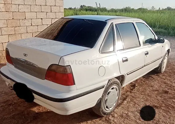 Daewoo Nexia — 3