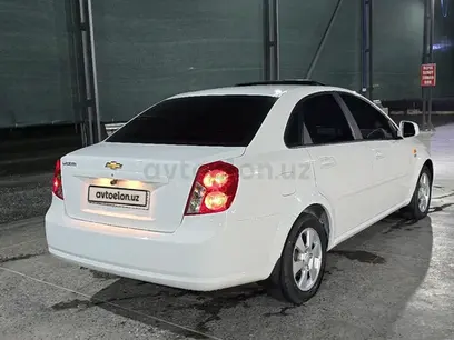Белый Chevrolet Gentra, 3 позиция 2022 года, КПП Автомат, в Фергана за 13 800 y.e. id5222279