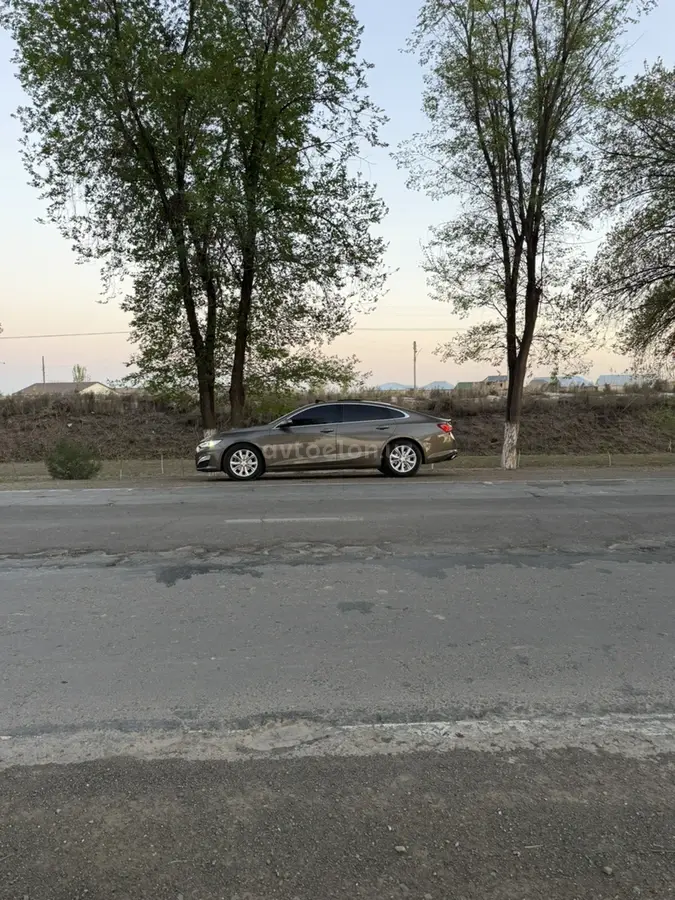 Chevrolet Malibu 2 2022 — 4