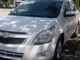 Oq Chevrolet Cobalt, 4 pozitsiya EVRO 2024 yil, КПП Avtomat, shahar Termiz uchun ~13 016 у.е. id5235419