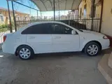 Белый Chevrolet Gentra, 2 позиция 2023 года, КПП Механика, в Нукус за ~13 492 y.e. id5214037