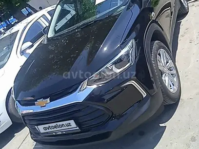 Chevrolet Tracker, 2 позиция 2023 года, КПП Автомат, в Ташкент за 17 000 y.e. id5135083