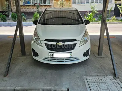 Oq Chevrolet Spark, 1 pozitsiya 2015 yil, КПП Mexanika, shahar Toshkent uchun 6 600 у.е. id5219162