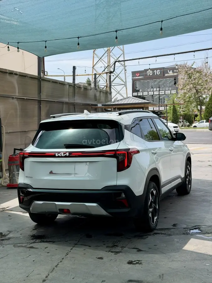Kia Seltos — 4