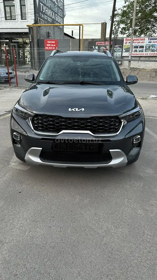 Kia Sonet — 3