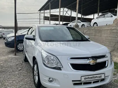 Белый Chevrolet Cobalt, 4 позиция 2022 года, КПП Автомат, в Наманган за 12 250 y.e. id4893693