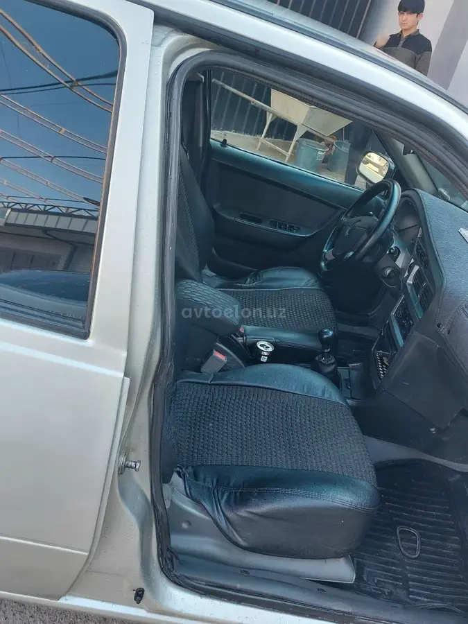 Daewoo Nexia II — 4