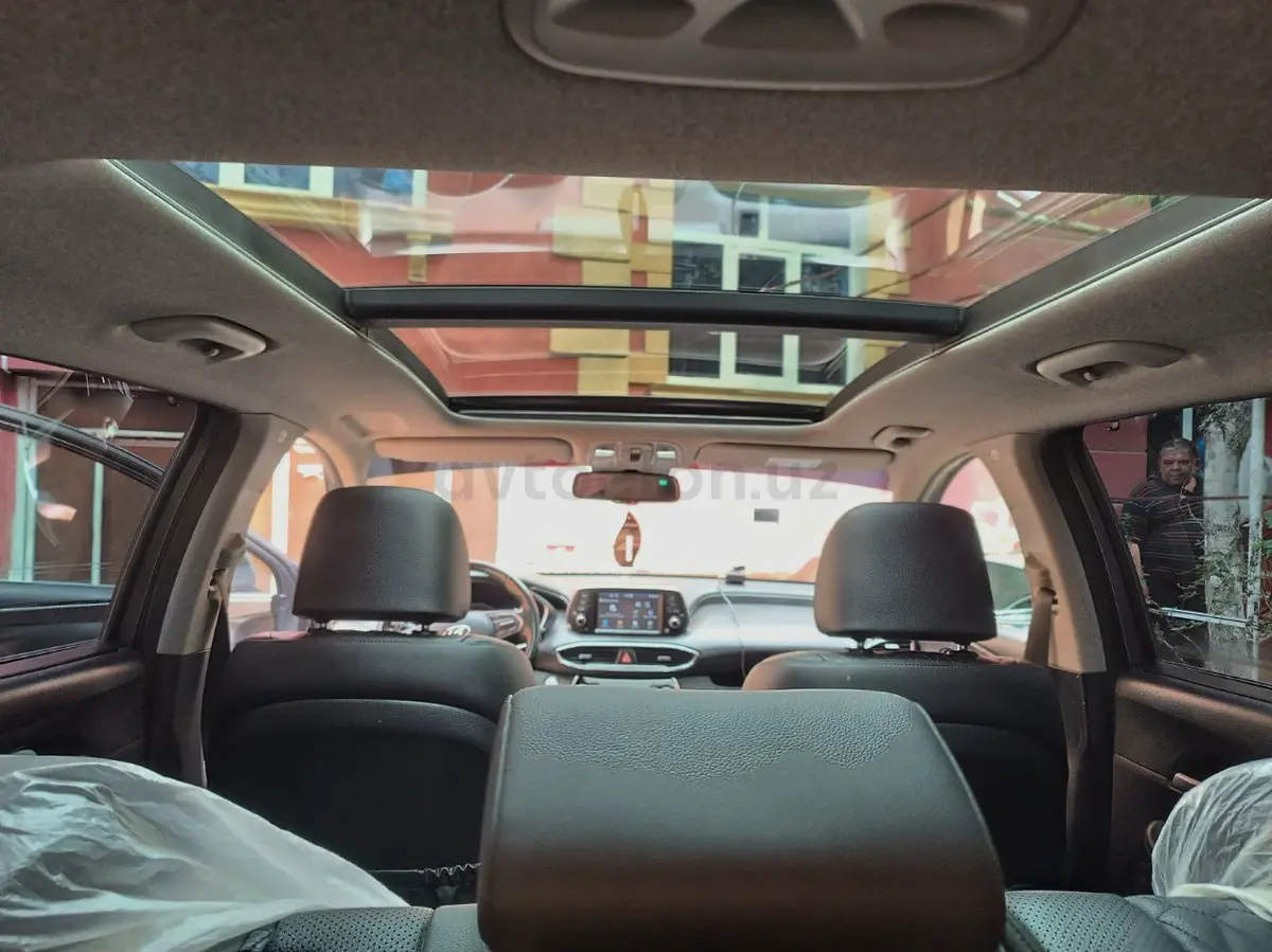 Hyundai Santa Fe — 10