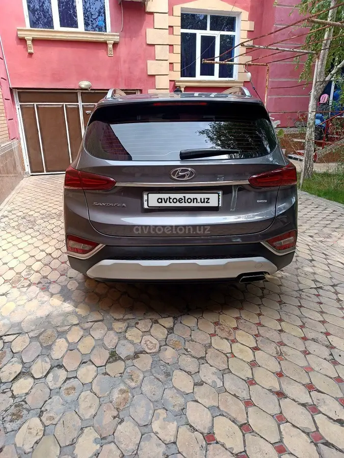 Hyundai Santa Fe — 3