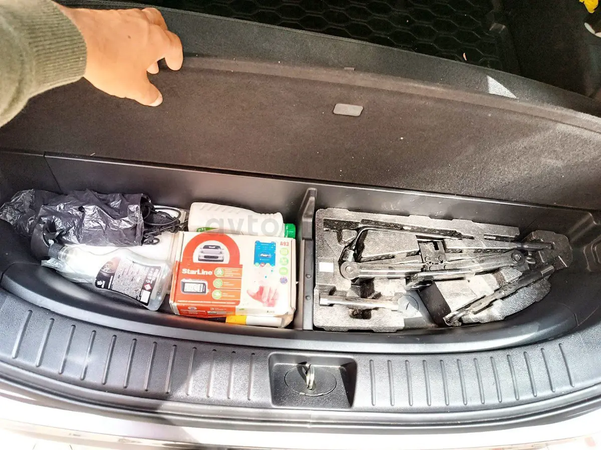 Hyundai Santa Fe — 5