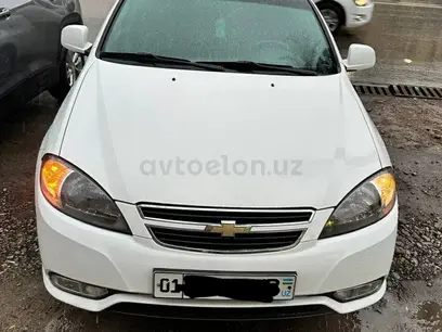 Белый Chevrolet Gentra, 3 позиция 2014 года, КПП Автомат, в Ташкент за 9 500 y.e. id4442293