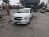 Белый Chevrolet Cobalt, 1 позиция 2014 года, КПП Механика, в Наманган за 8 100 y.e. id5023373, Фото №1
