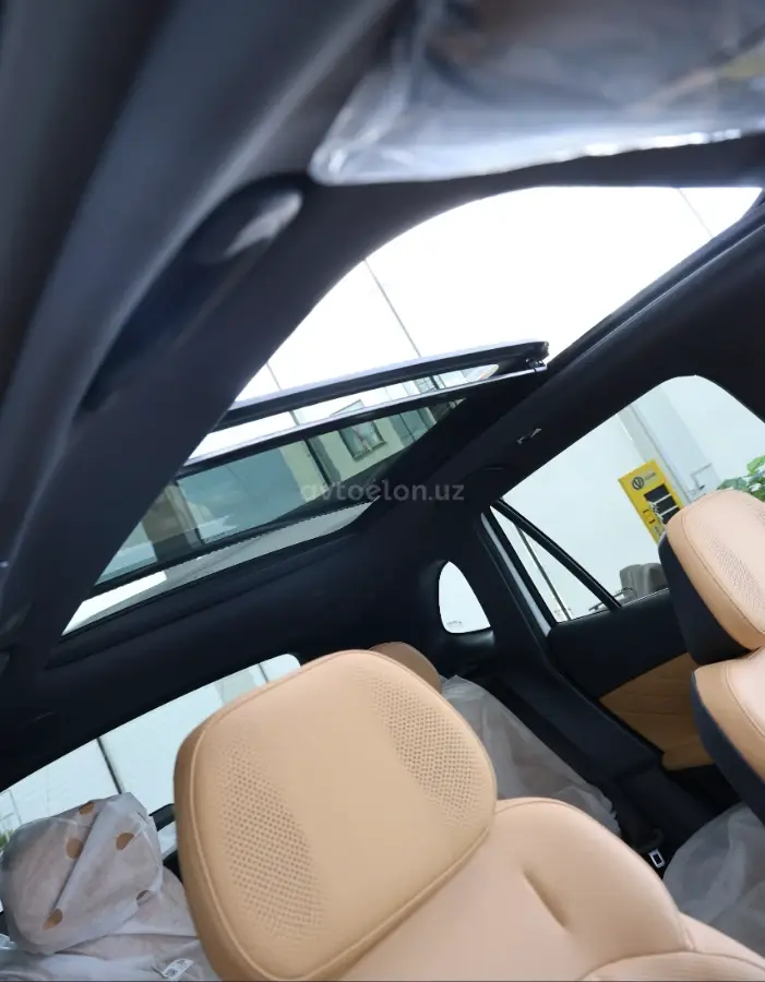 Geely EX5 EM-i — 4