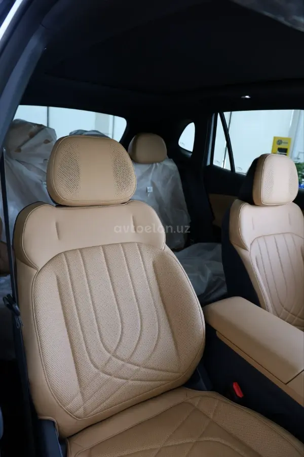 Geely EX5 EM-i — 5