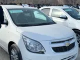 Белый Chevrolet Cobalt, 4 позиция 2024 года, КПП Автомат, в Самарканд за 12 800 y.e. id5203961, Фото №1