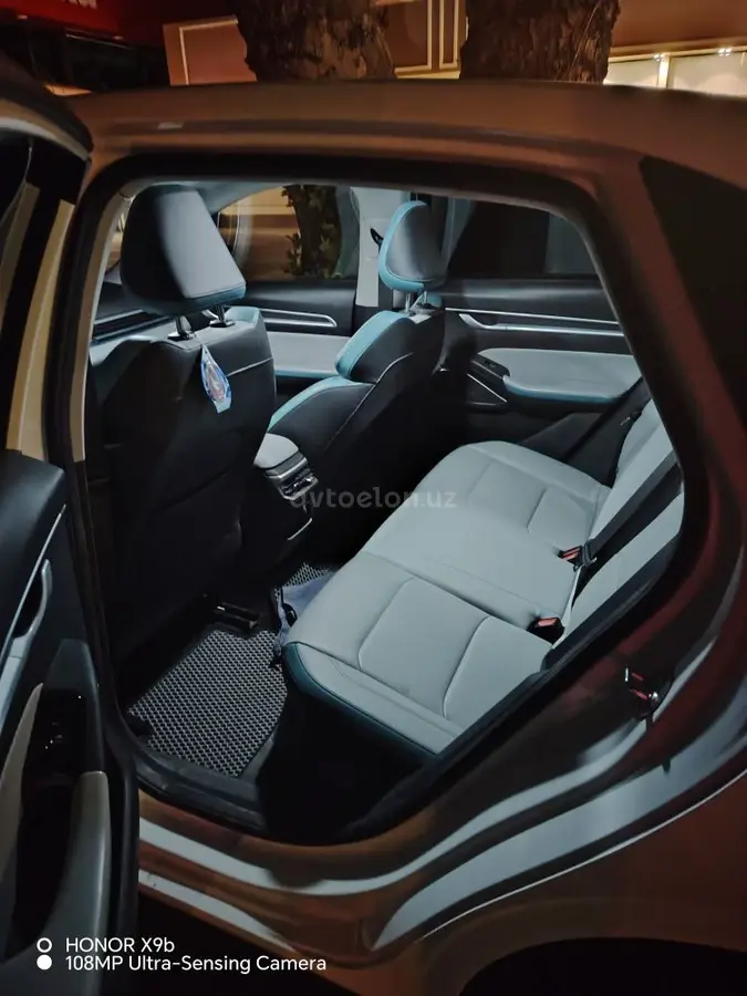 Geely Emgrand GSe — 4