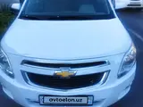 Белый Chevrolet Cobalt, 4 позиция 2014 года, КПП Автомат, в Ташкент за 8 200 y.e. id5204816, Фото №1