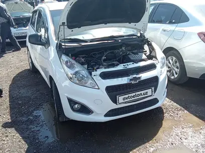 Белый Chevrolet Spark, 2 позиция 2018 года, в Ташкент за 7 300 y.e. id4901046