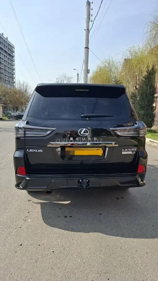 Lexus LX 570 — 3
